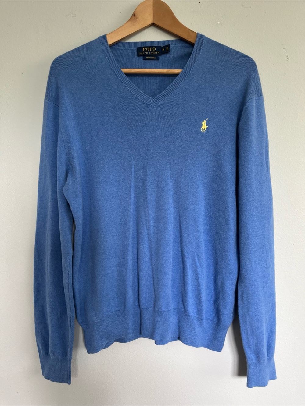 Polo Ralph Lauren Men’s M Light Blue Pima Cotton Yellow Pony Logo V-Neck Sweater